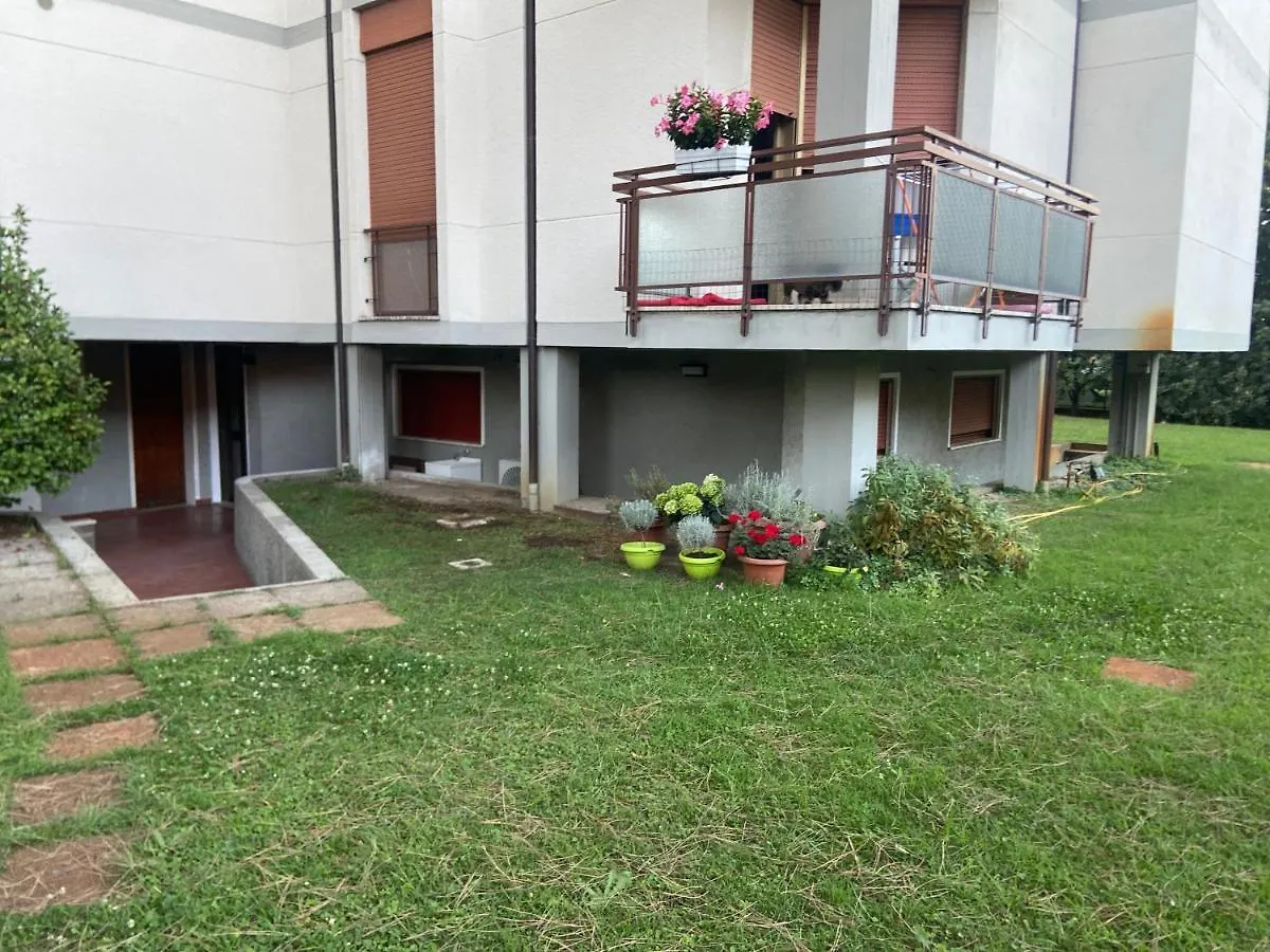 Lido Di Camaiore Bellissimo Appartamento Piano Terra Con Ingresso Indipendente E Parcheggio Privato Holiday home
