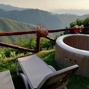 Holidays Crasciana, Con Terrazza Vista Sulle Alpi Apuane. Crasciana